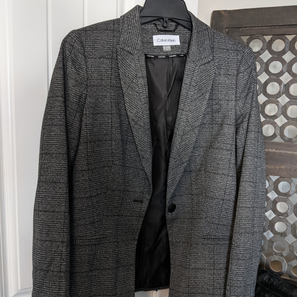 CALVIN KLEIN Black and Gray Plaid Blazer